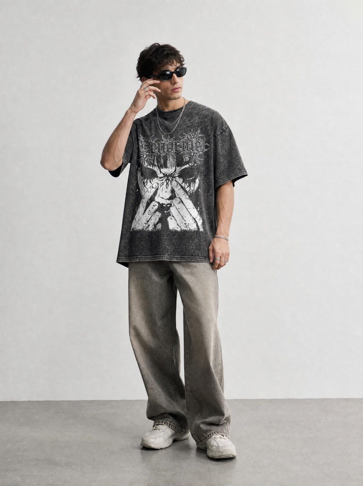 FACE GFX TEE