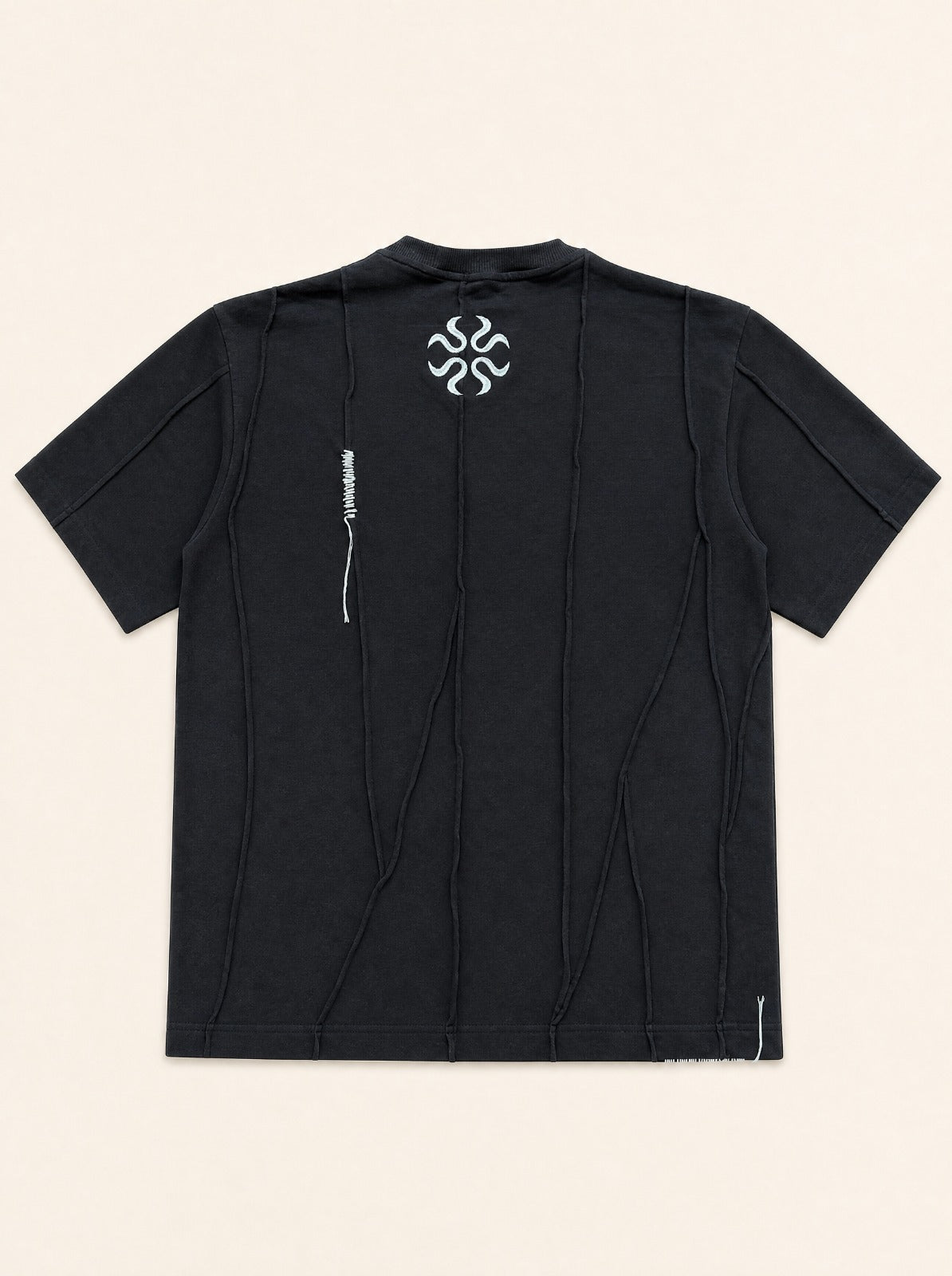 BLACK THREAD TSHIRT