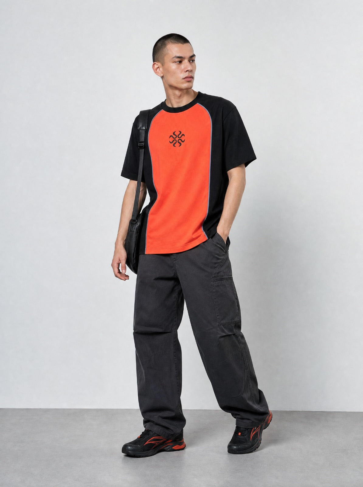 ORANGE TSHIRT